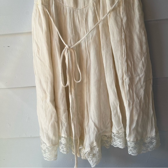 Abercrombie & Fitch Cream Lace Romper - Picture 8 of 10